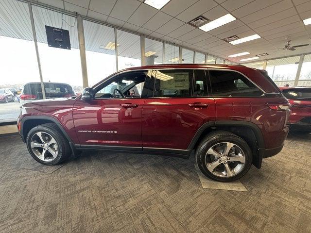 new 2025 Jeep Grand Cherokee car, priced at $54,280