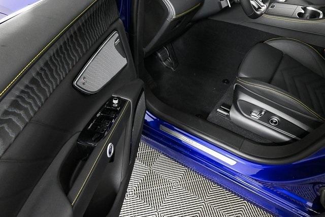 new 2025 Maserati Grecale car, priced at $95,225