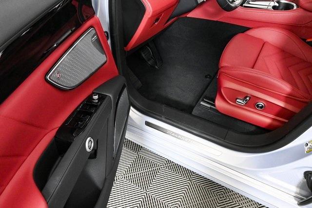 new 2025 Maserati Grecale car, priced at $96,375