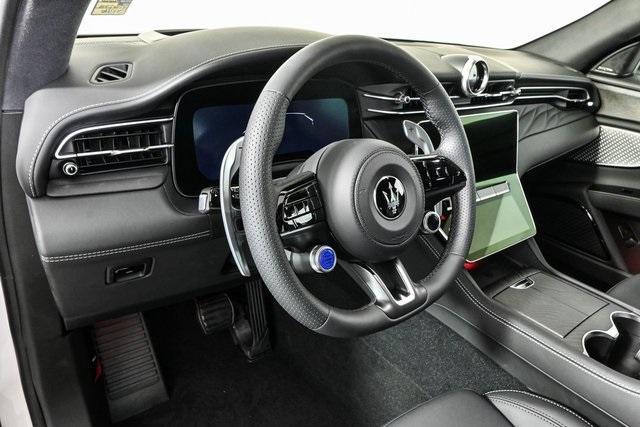 new 2025 Maserati Grecale car, priced at $89,915