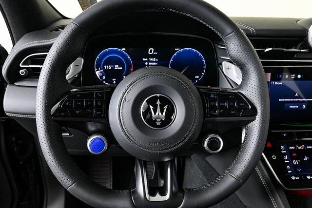 new 2025 Maserati Grecale car, priced at $89,915