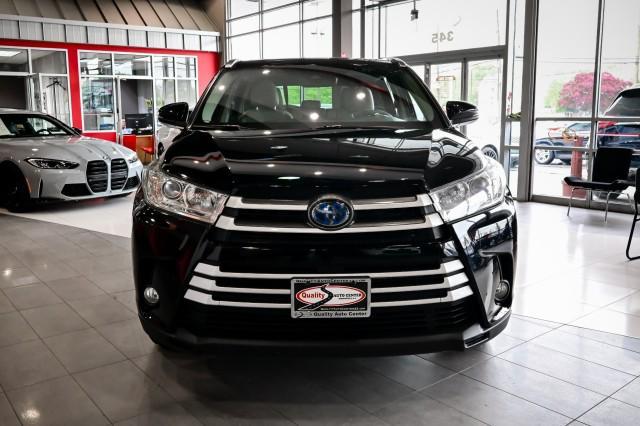 used 2019 Toyota Highlander Hybrid car, priced at $24,888