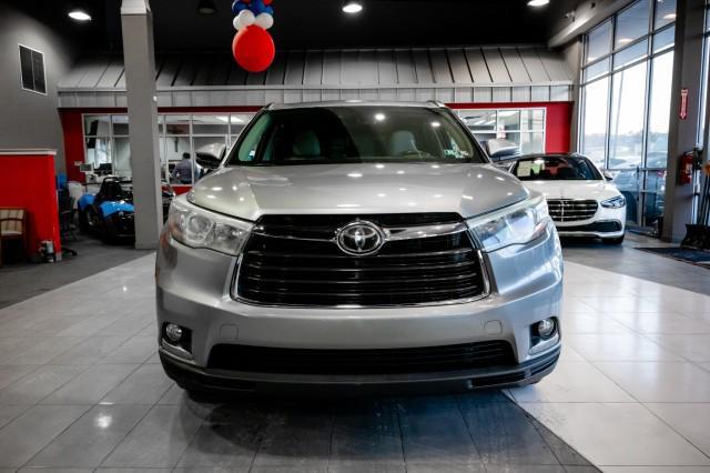 used 2014 Toyota Highlander car, priced at $19,282