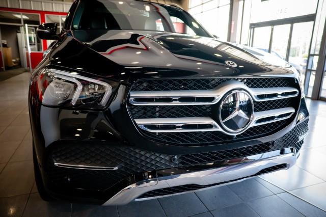 used 2022 Mercedes-Benz GLE 450 car, priced at $51,555