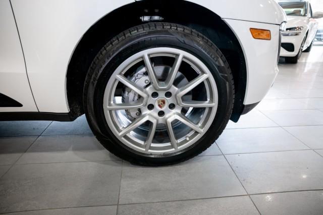 used 2018 Porsche Macan car