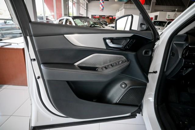 used 2023 Acura MDX car, priced at $43,888