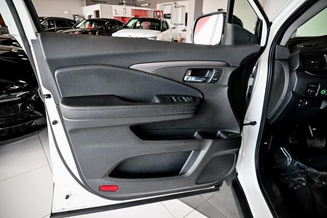 used 2022 Honda Pilot car, priced at $27,770