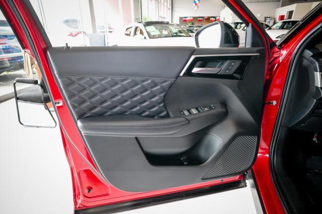 used 2023 Mitsubishi Outlander car, priced at $32,976
