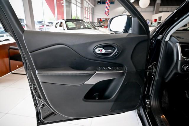 used 2019 Jeep Cherokee car, priced at $19,555