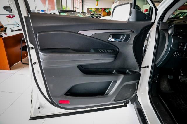 used 2022 Honda Pilot car, priced at $28,980