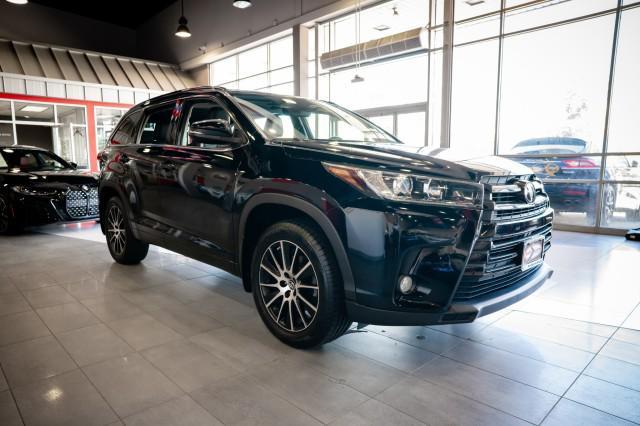 used 2018 Toyota Highlander car, priced at $32,976