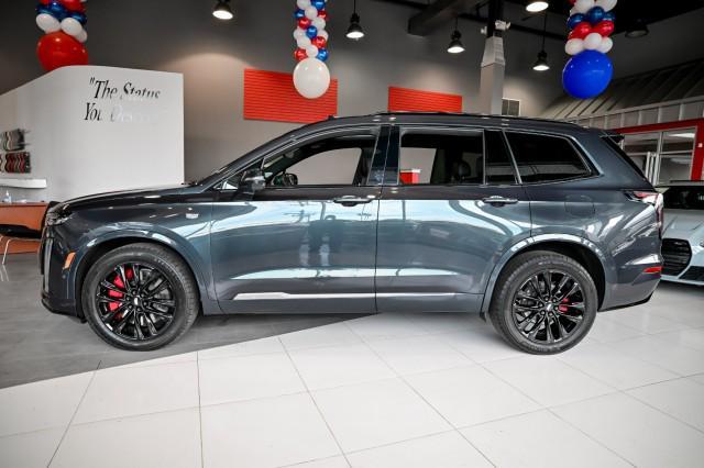 used 2022 Cadillac XT6 car, priced at $32,500
