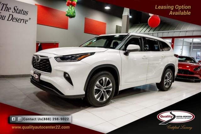 used 2021 Toyota Highlander car, priced at $34,924