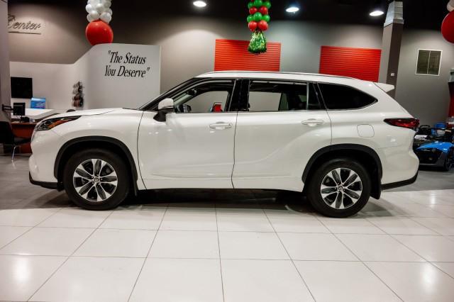 used 2021 Toyota Highlander car, priced at $34,924