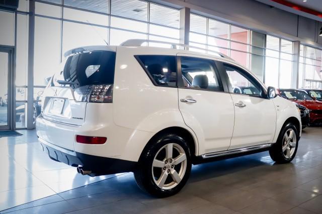 used 2009 Mitsubishi Outlander car, priced at $5,888