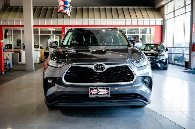 used 2021 Toyota Highlander car, priced at $31,888