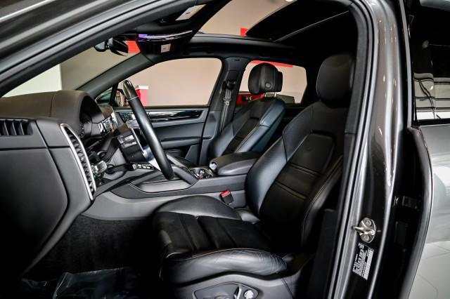 used 2020 Porsche Cayenne car