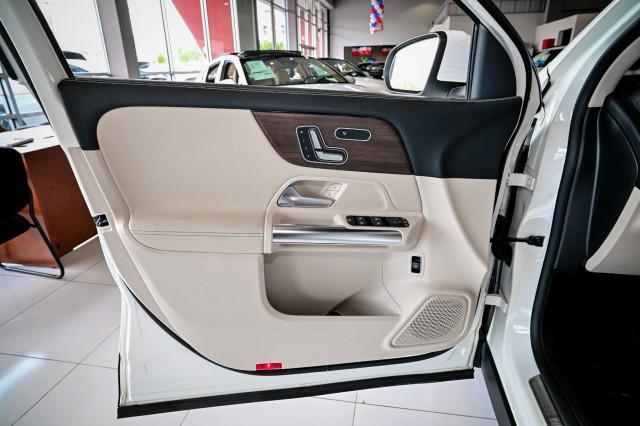 used 2021 Mercedes-Benz GLA 250 car, priced at $19,888