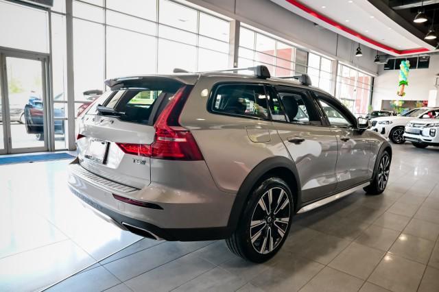 used 2020 Volvo V60 Cross Country car, priced at $25,280