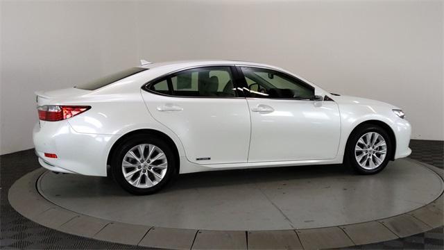 used 2013 Lexus ES 300h car, priced at $14,395