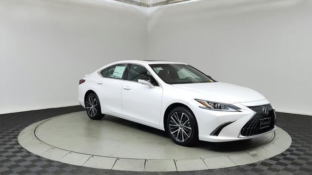 new 2025 Lexus ES 300h car, priced at $50,499