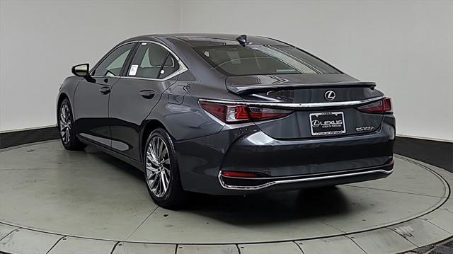 new 2025 Lexus ES 300h car, priced at $57,895