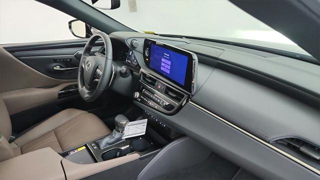 new 2025 Lexus ES 300h car, priced at $57,895