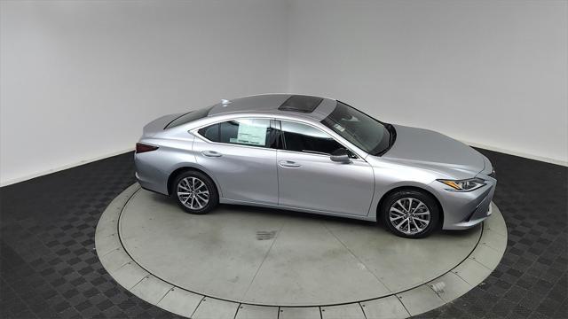 new 2025 Lexus ES 350 car, priced at $44,349