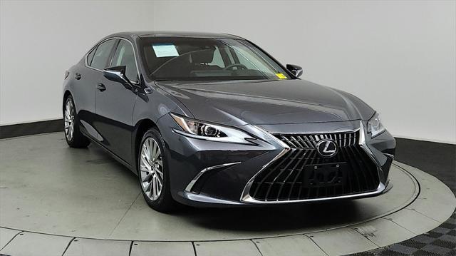 used 2022 Lexus ES 350 car, priced at $42,600