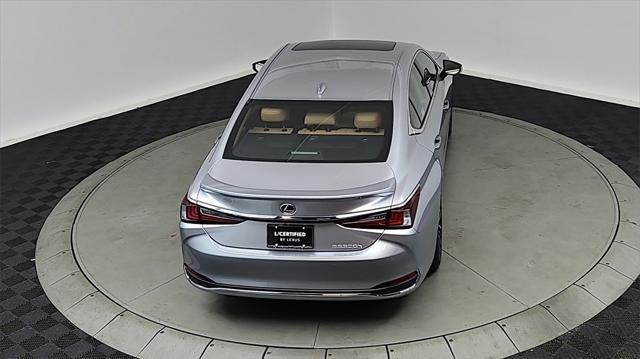 used 2023 Lexus ES 300h car, priced at $40,497