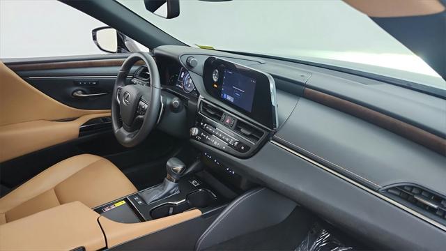 used 2023 Lexus ES 300h car, priced at $40,497