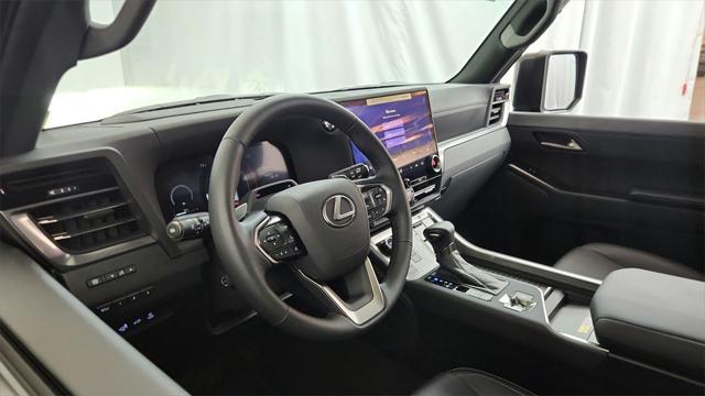 new 2025 Lexus GX 550 car, priced at $72,934