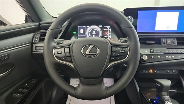 new 2025 Lexus ES 300h car, priced at $51,689