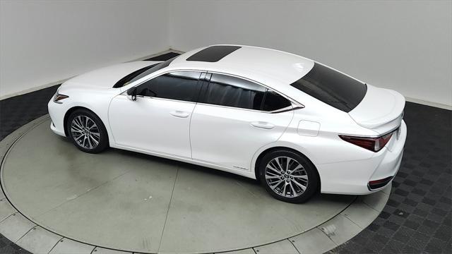 used 2019 Lexus ES 300h car, priced at $26,692