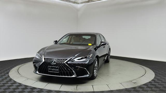 new 2025 Lexus ES 300h car, priced at $56,674