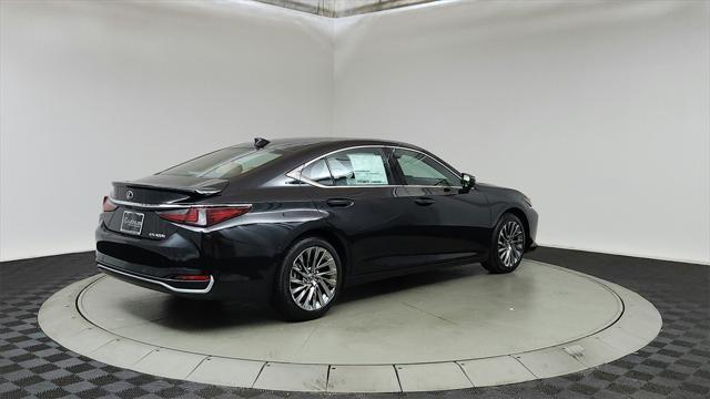 new 2025 Lexus ES 300h car, priced at $56,674