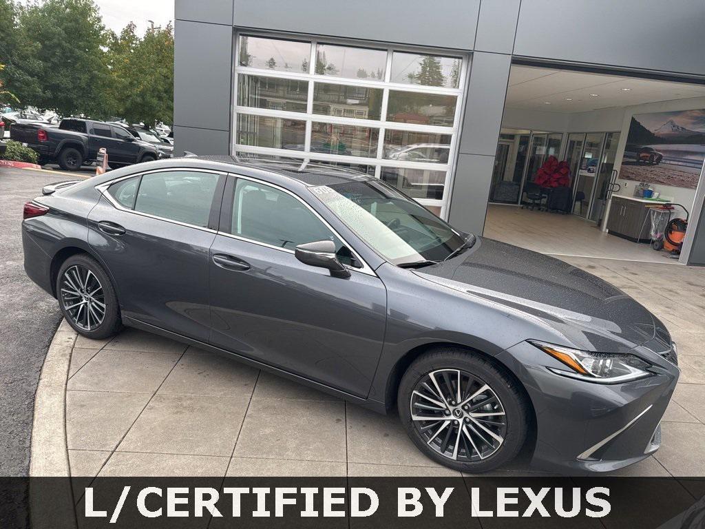 used 2025 Lexus ES 300h car, priced at $44,994