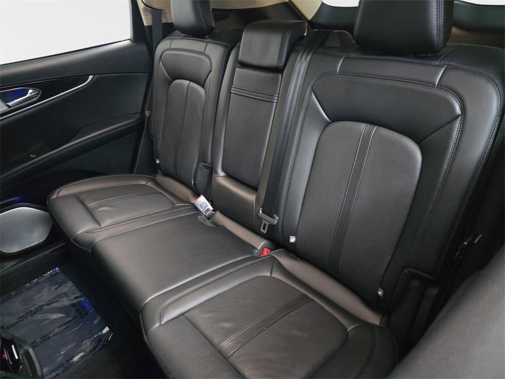 used 2022 Lincoln Nautilus car, priced at $34,999