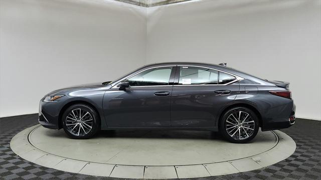 new 2025 Lexus ES 300h car, priced at $48,675