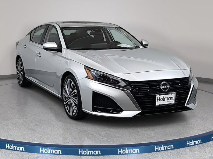used 2023 Nissan Altima car, priced at $19,496