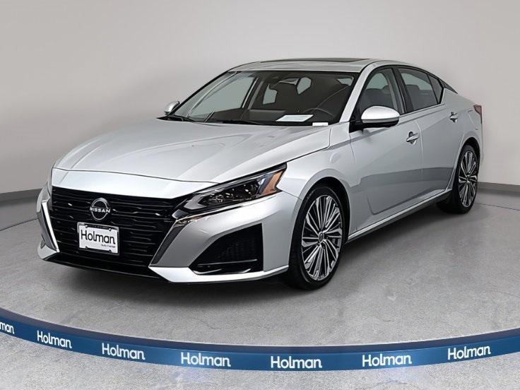 used 2023 Nissan Altima car, priced at $19,997