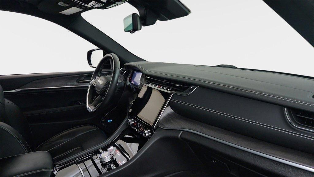 used 2022 Jeep Grand Cherokee car