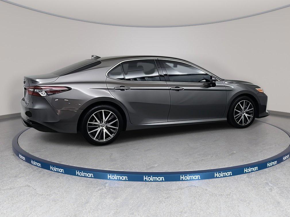 used 2022 Toyota Camry Hybrid car, priced at $14,490