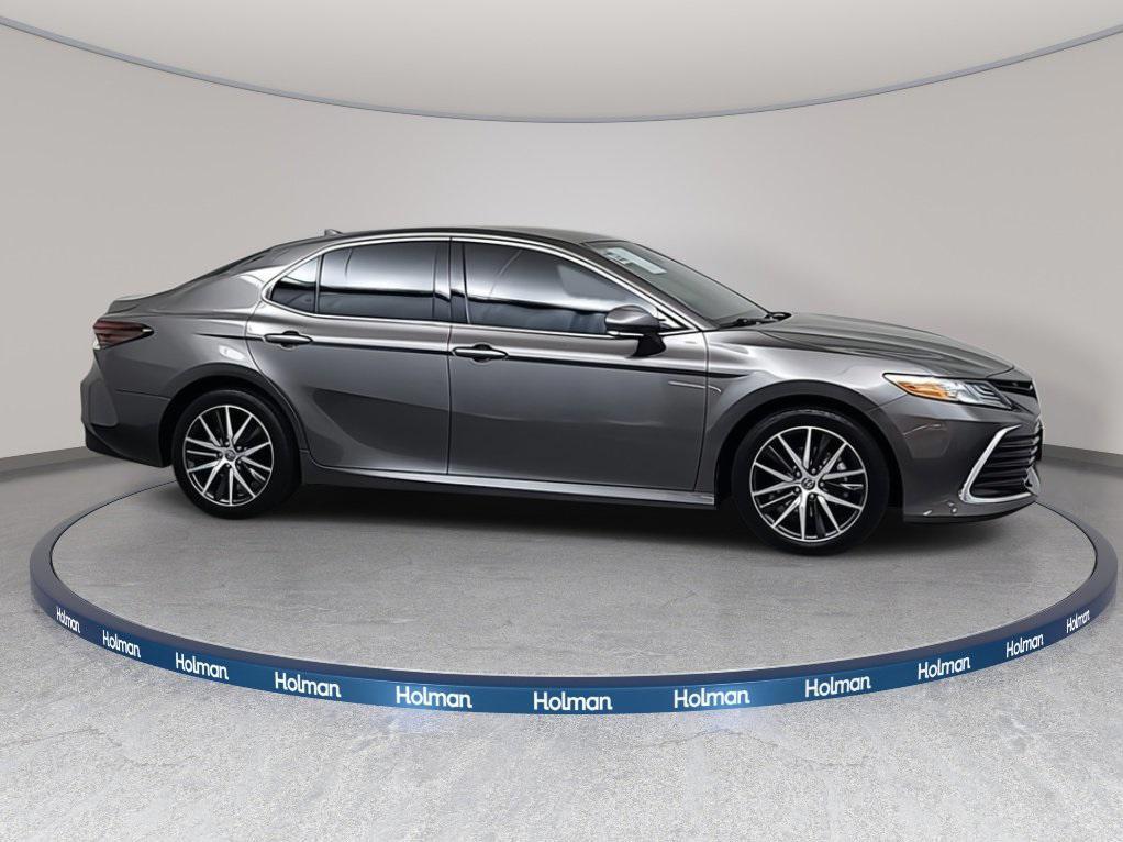 used 2022 Toyota Camry Hybrid car, priced at $14,490