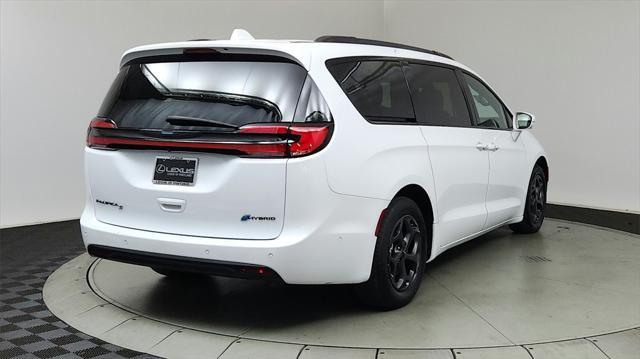 used 2021 Chrysler Pacifica Hybrid car, priced at $24,999