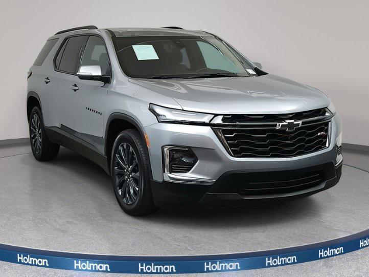 used 2023 Chevrolet Traverse car, priced at $32,988