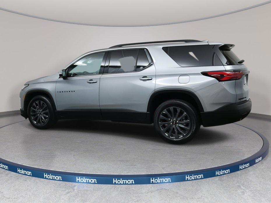 used 2023 Chevrolet Traverse car, priced at $32,988