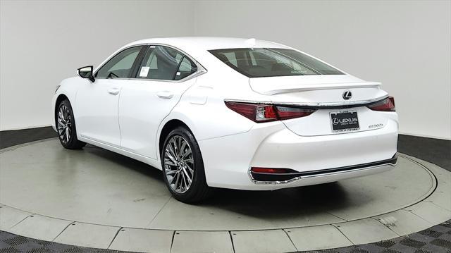 new 2025 Lexus ES 300h car, priced at $57,149