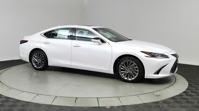 new 2025 Lexus ES 300h car, priced at $57,149