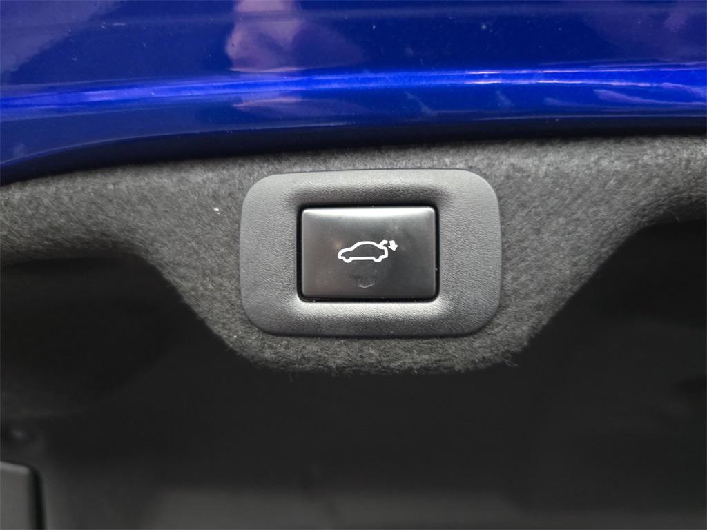 used 2022 Lexus ES 300h car, priced at $36,225